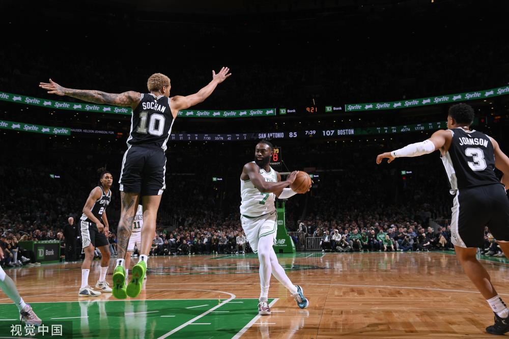 英超第19輪利物浦0-0曼聯 阿利森發揮神勇連撲必進球.